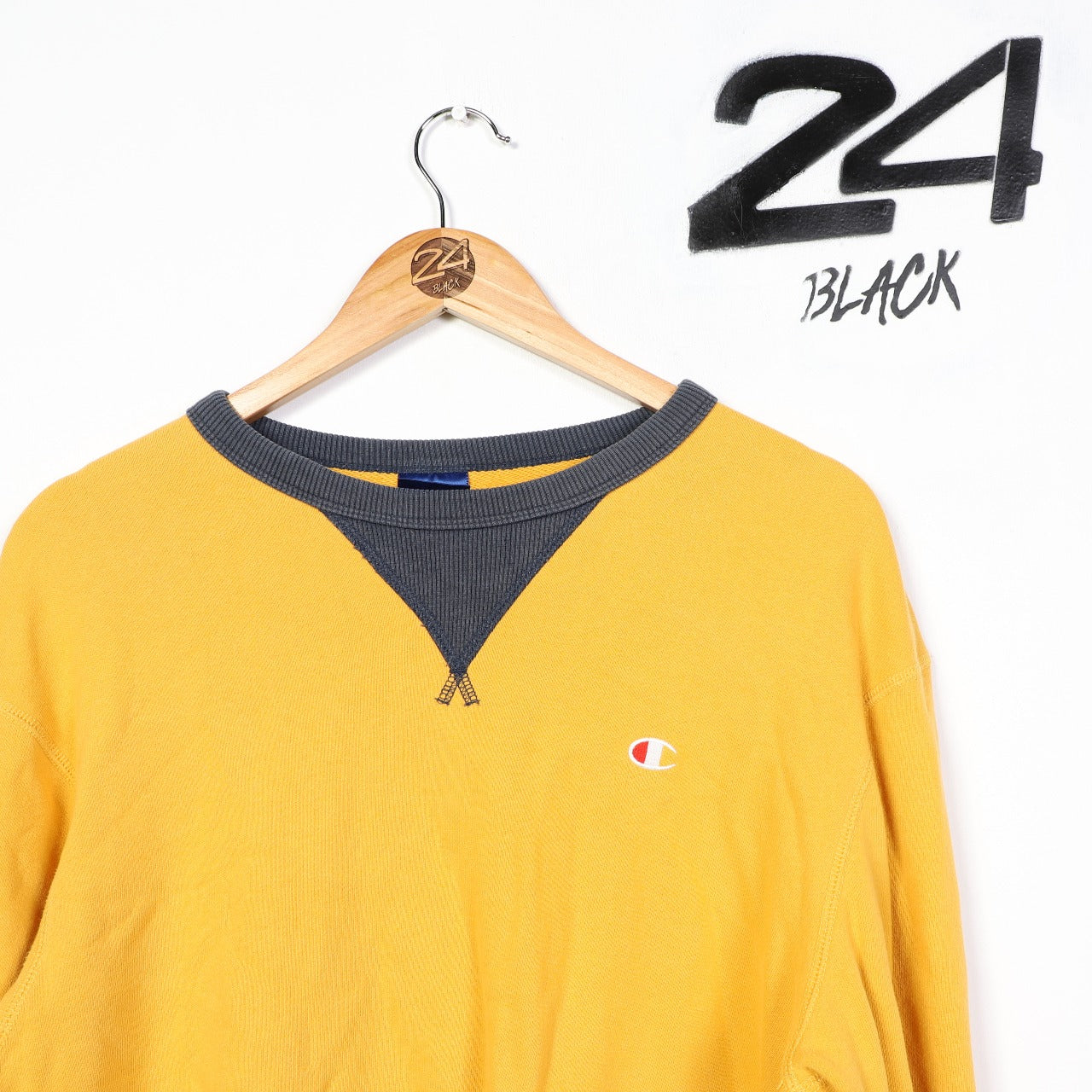 Vintage Champion Sweatshirt